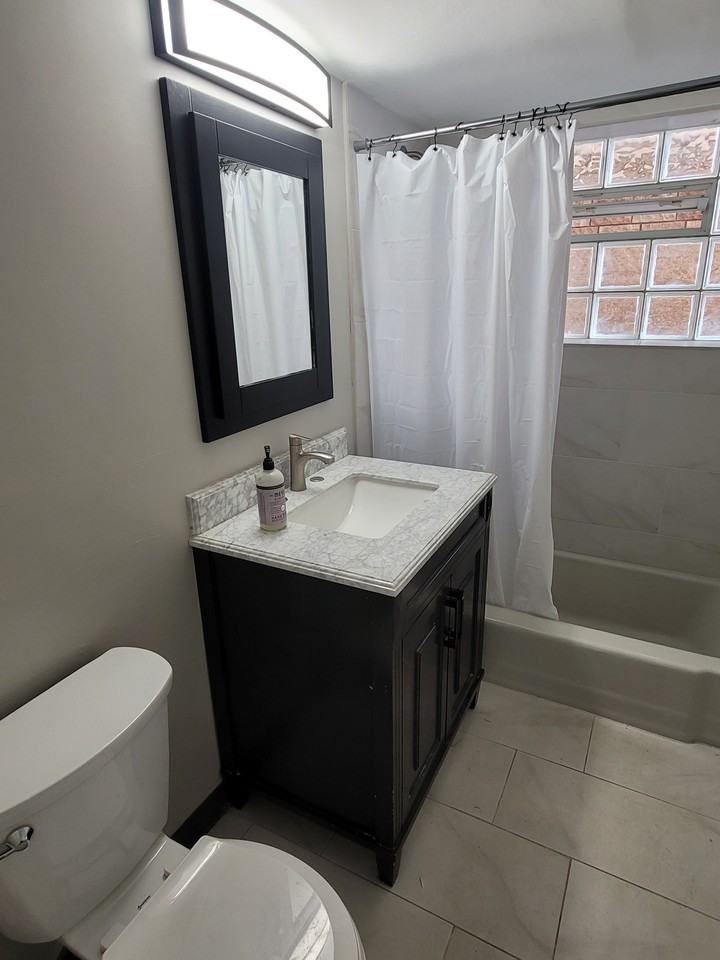 Bellwood Ave #B4 - Photo 4 of 11