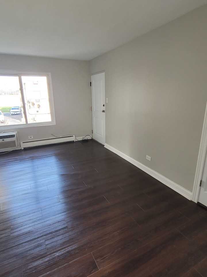 Bellwood Ave #B4 - Photo 5 of 11