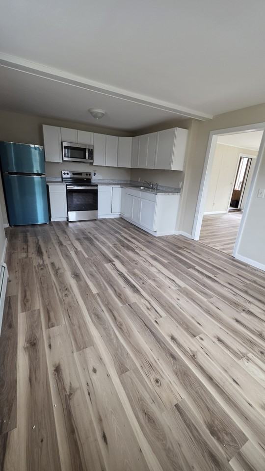 101 Randall St #A1 - Photo 2 of 4