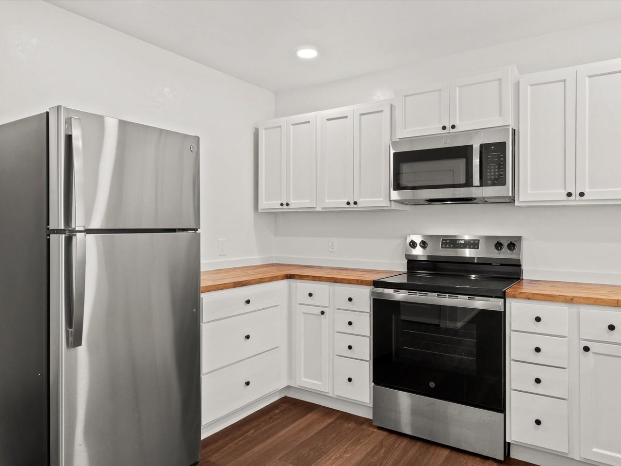 758 Machen Ln #1 - Photo 4 of 21