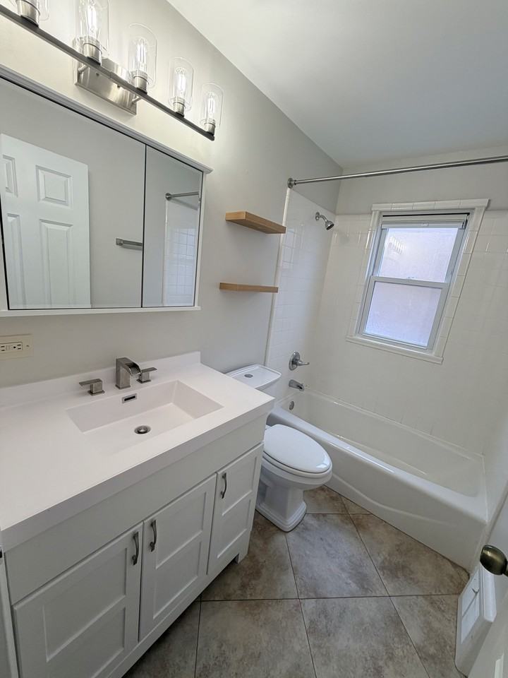 17715 Highland Ave #1 - Photo 3 of 12