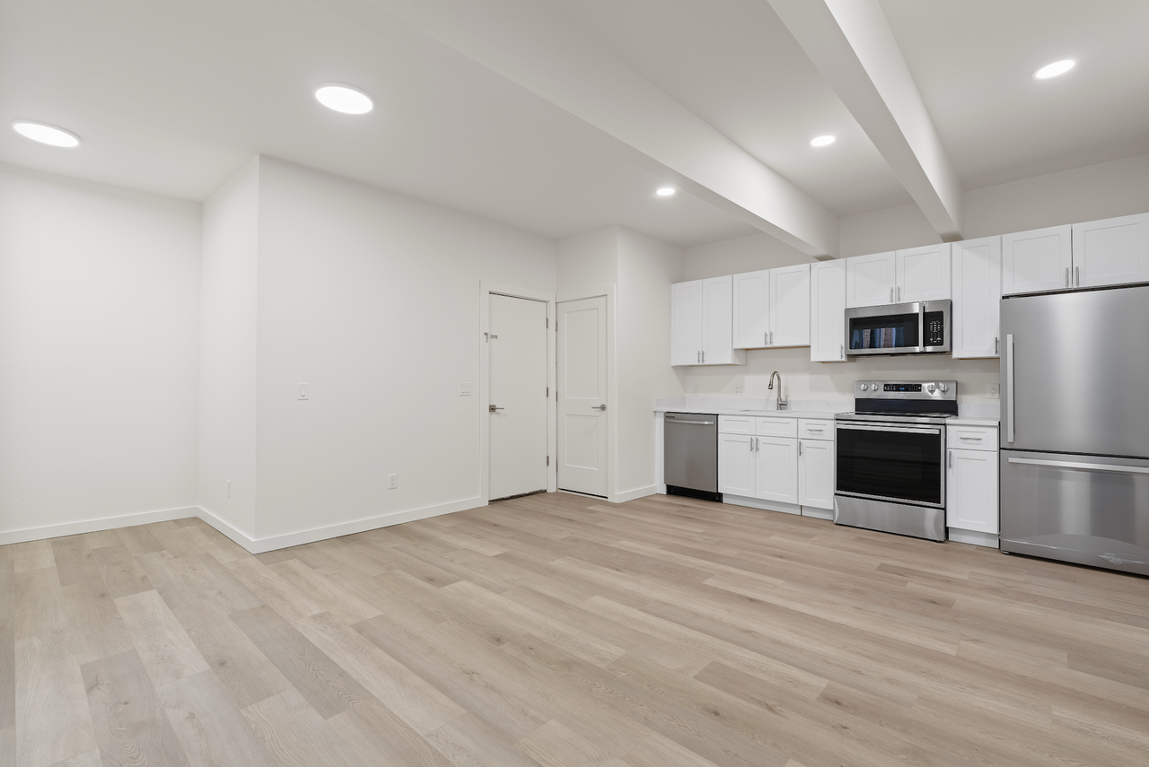 3510 Butler St #9 - Photo 3 of 19