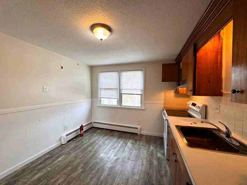 81 Hobart St #6 - Photo 2 of 14