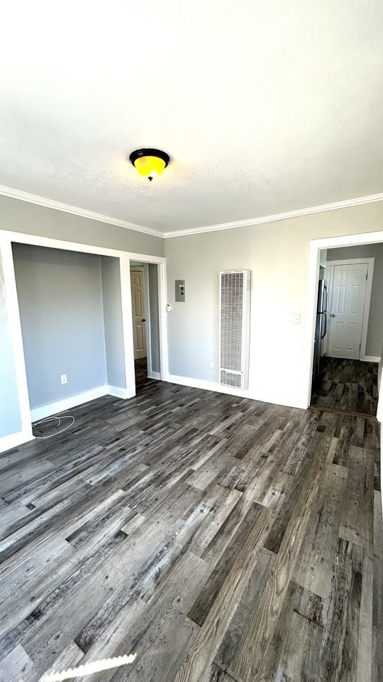 1251 East 64th Street - Photo 3 of 13