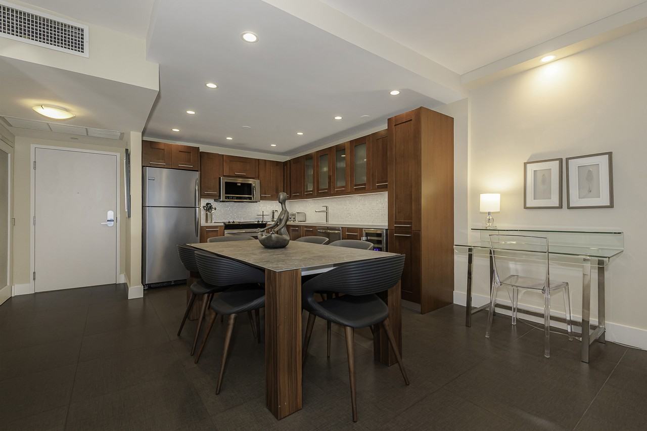 2301 Collins Ave #1216 - Photo 3 of 33