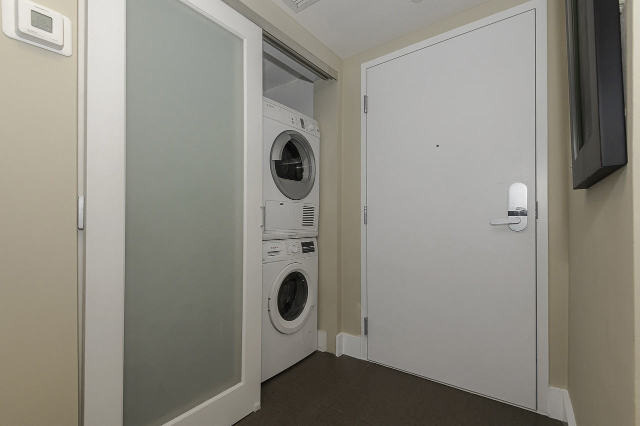 2301 Collins Ave #1216 - Photo 6 of 33