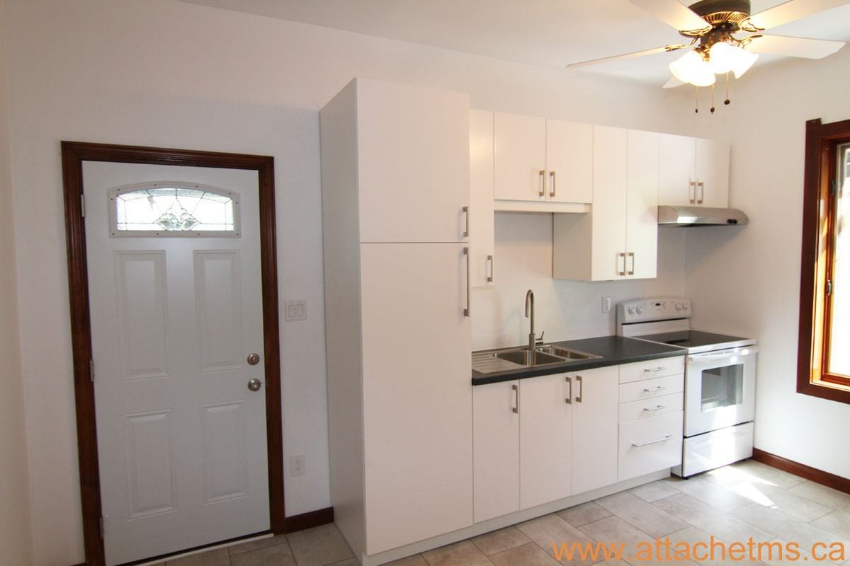 5 Ossington Avenue #1 - Photo 6 of 7