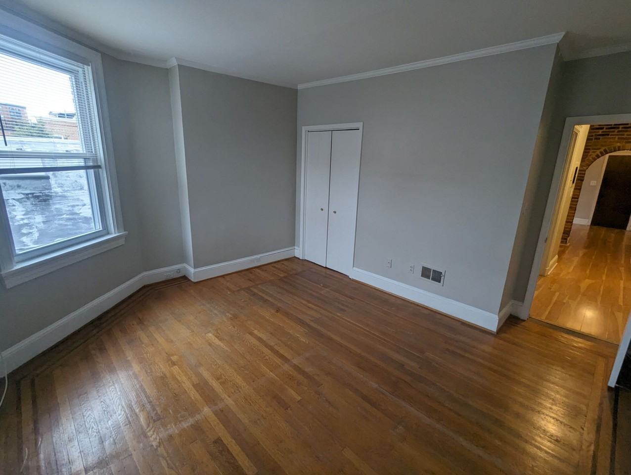 For Rent: Stylish Urban Living at 820 Park Ave– Your City Lifestyle Awaits! - Photo 6 of 12