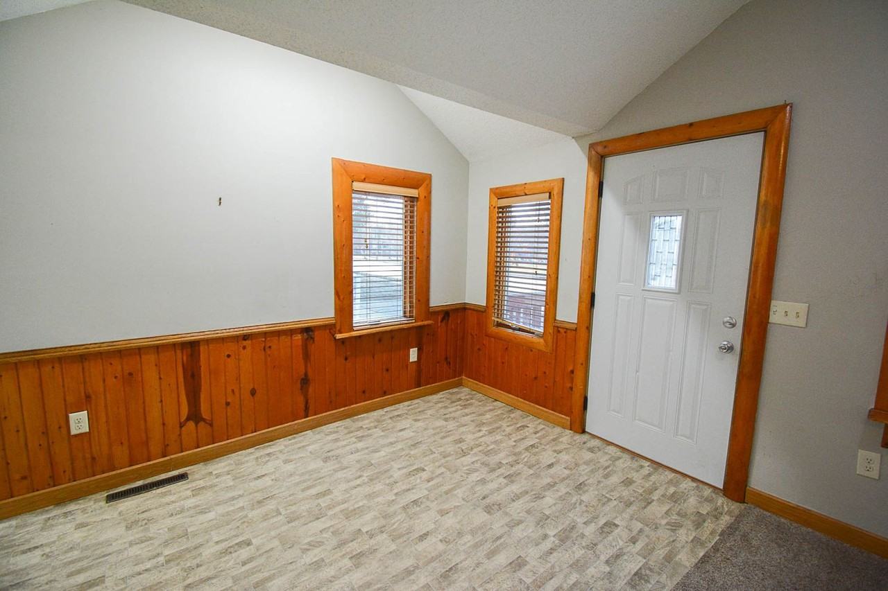 725 7th St Nw - Photo 6 of 16