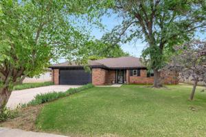 featured image of 3703 Montague Dr