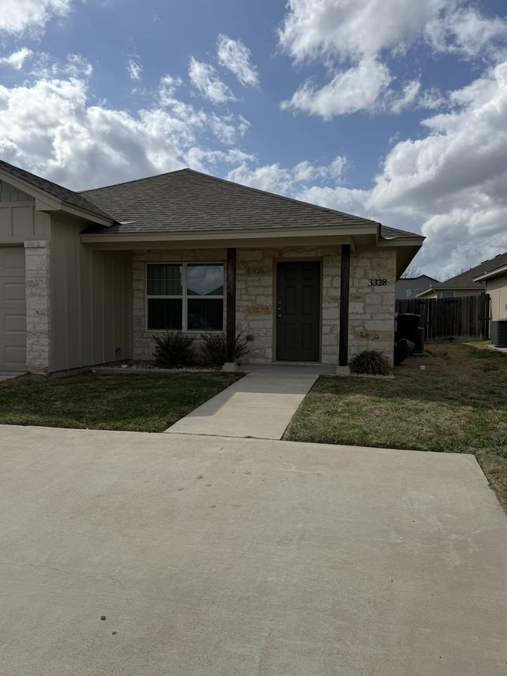 3328 Bordon Drive - Photo 2 of 11