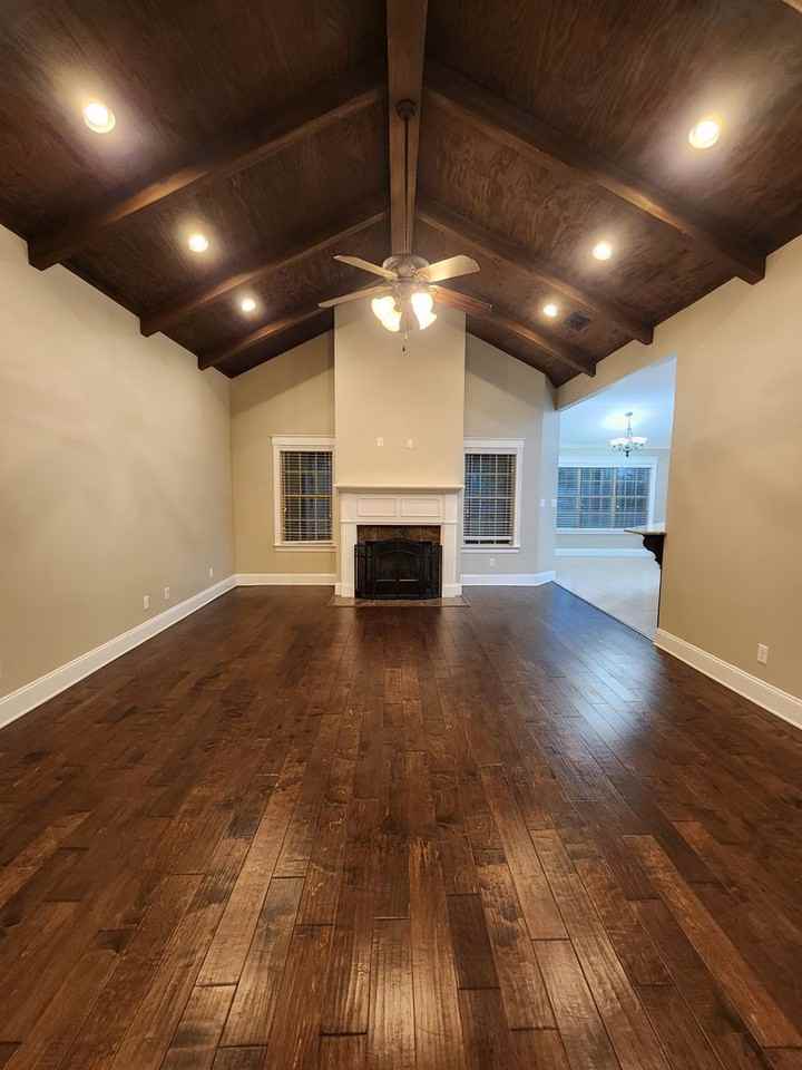 4371 Kenilworth Cir - Photo 2 of 20
