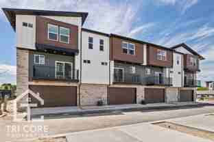 143 E Lavalle Ct - Photo 1 of 1