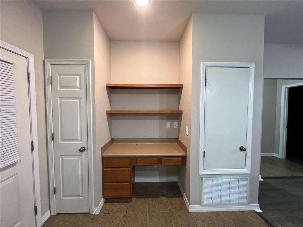 3014  SE J  ST Unit #20 #20 - Photo 7 of 16