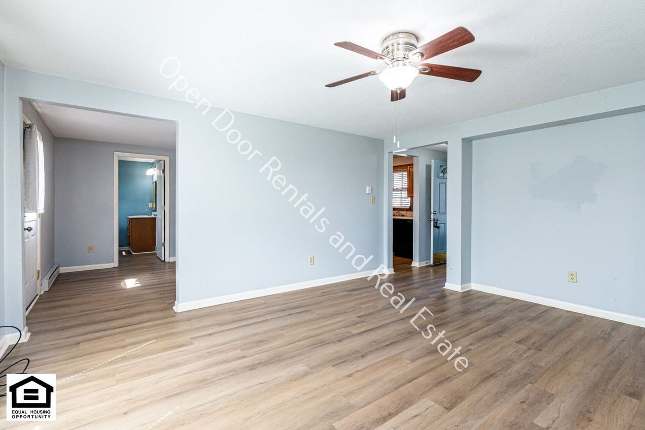 5104 Eastwick Dr - Photo 3 of 21