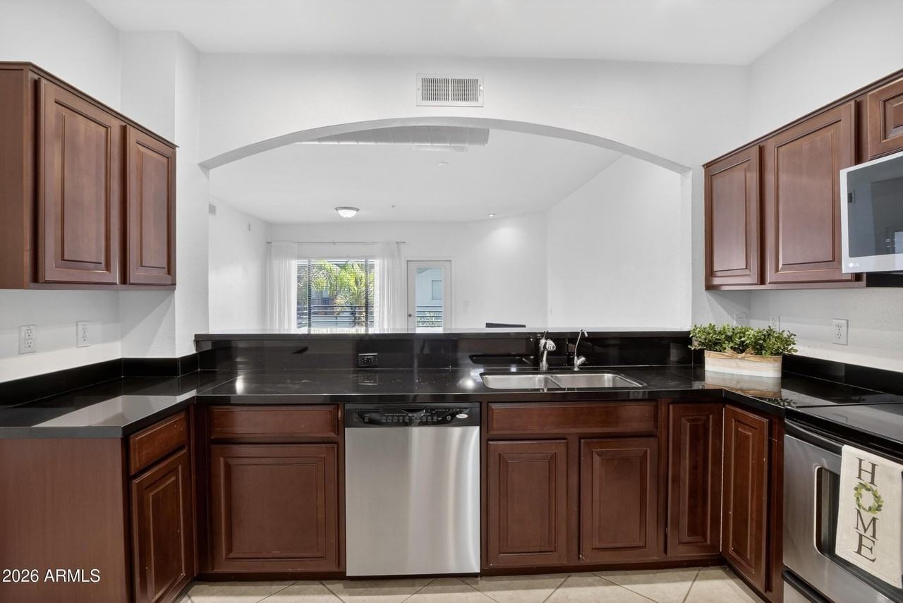 4525 N 22nd St Unit 206 - Photo 3 of 50