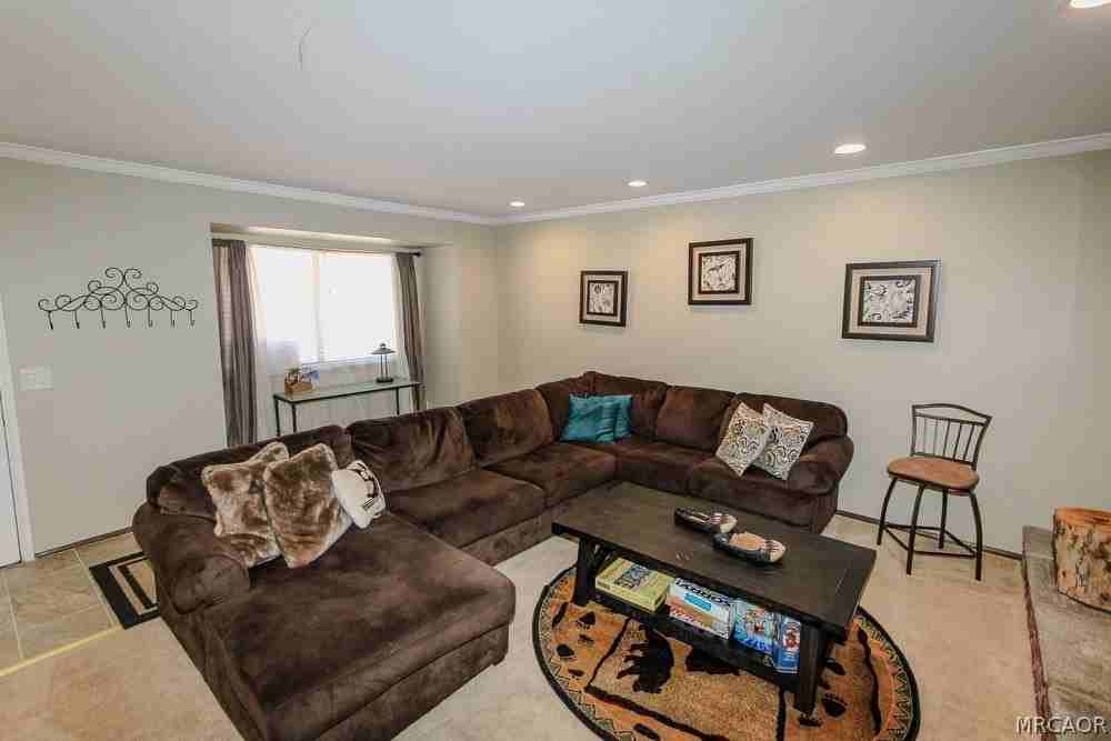 569 Summit Blvd Unit 8 - Photo 4 of 24