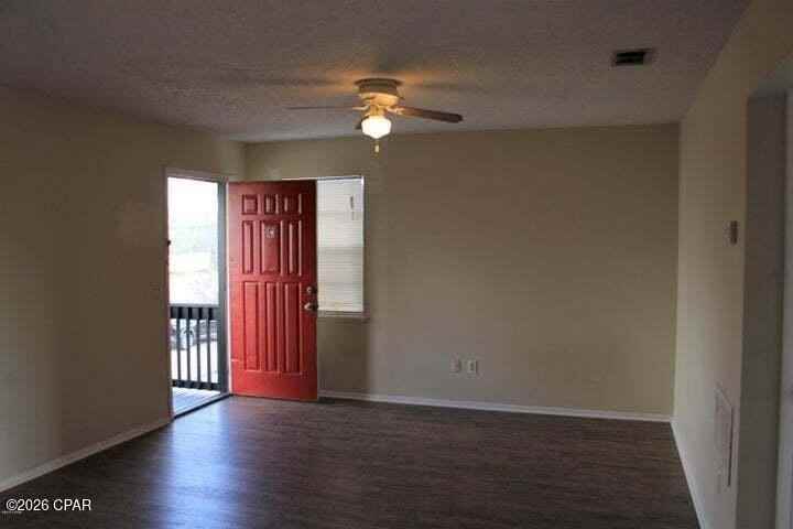 7714 E Highway 22 Apt D - Photo 3 of 10