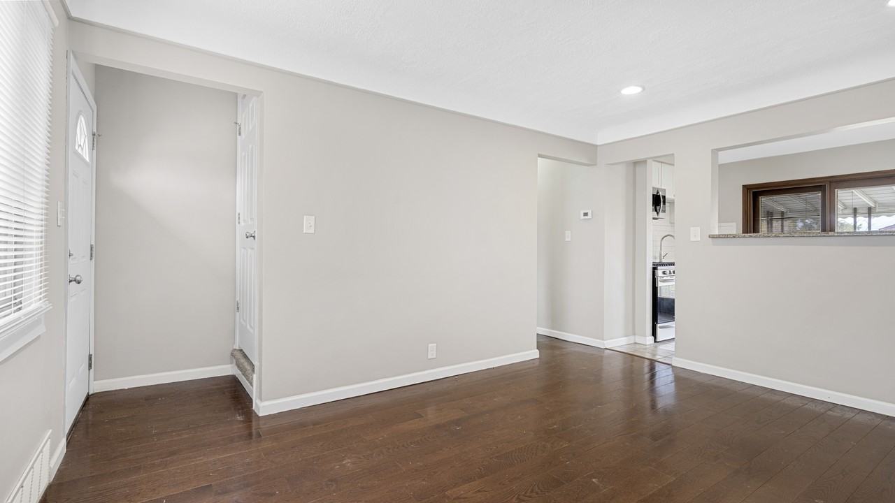 2162 Champaign Rd #1 - Photo 6 of 15