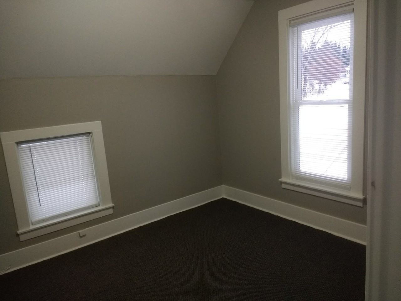 520/522 Vine Street - 2 #522 - Photo 2 of 10