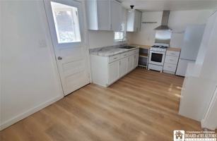 featured image of Bentley Ave