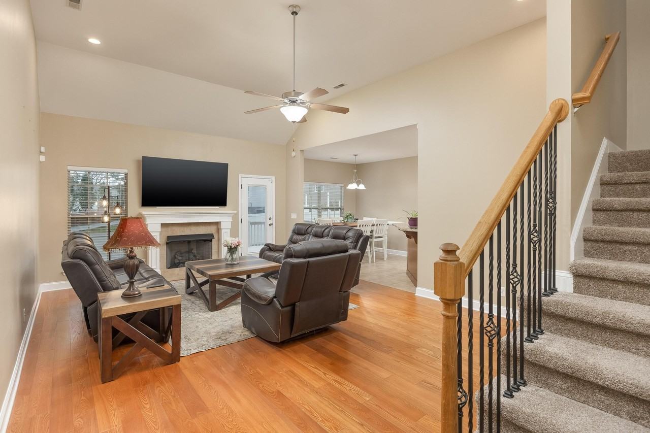 8671 Blanche Rd - Photo 5 of 50