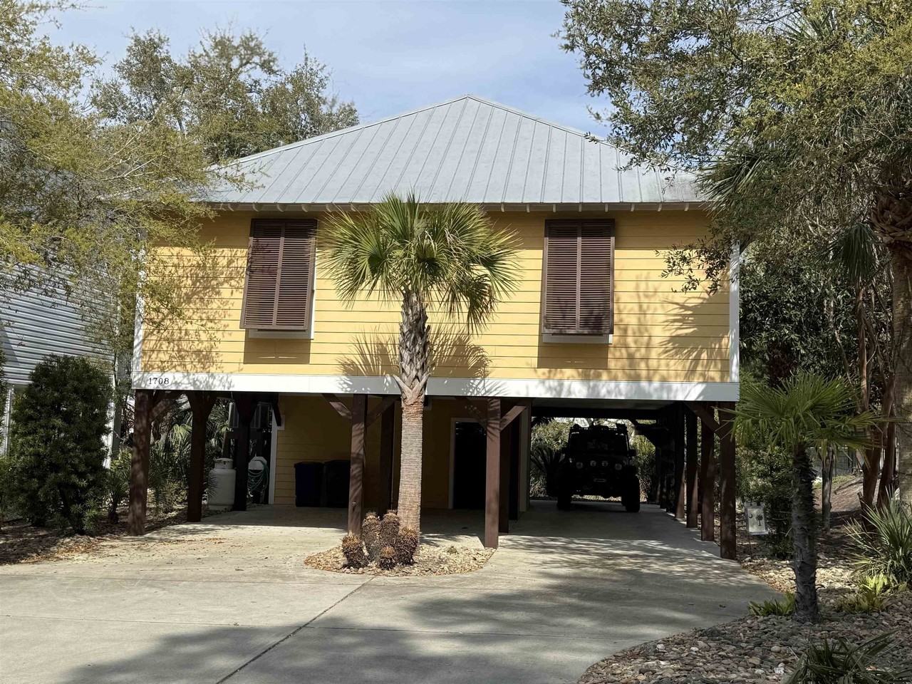 1708 25th Ave N - Photo 2 of 27