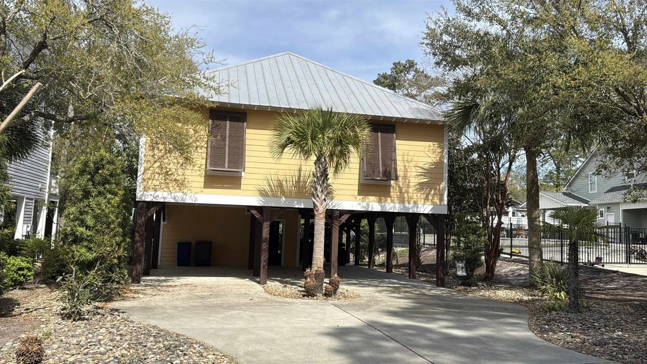 1708 25th Ave N - Photo 3 of 27