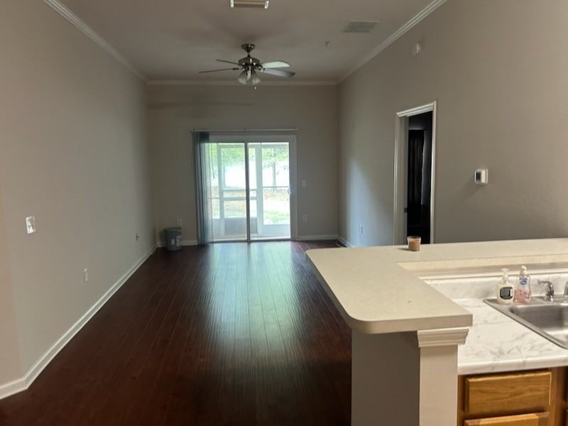 6087 Maggies Circle - 104Unit 104 #104 - Photo 7 of 17