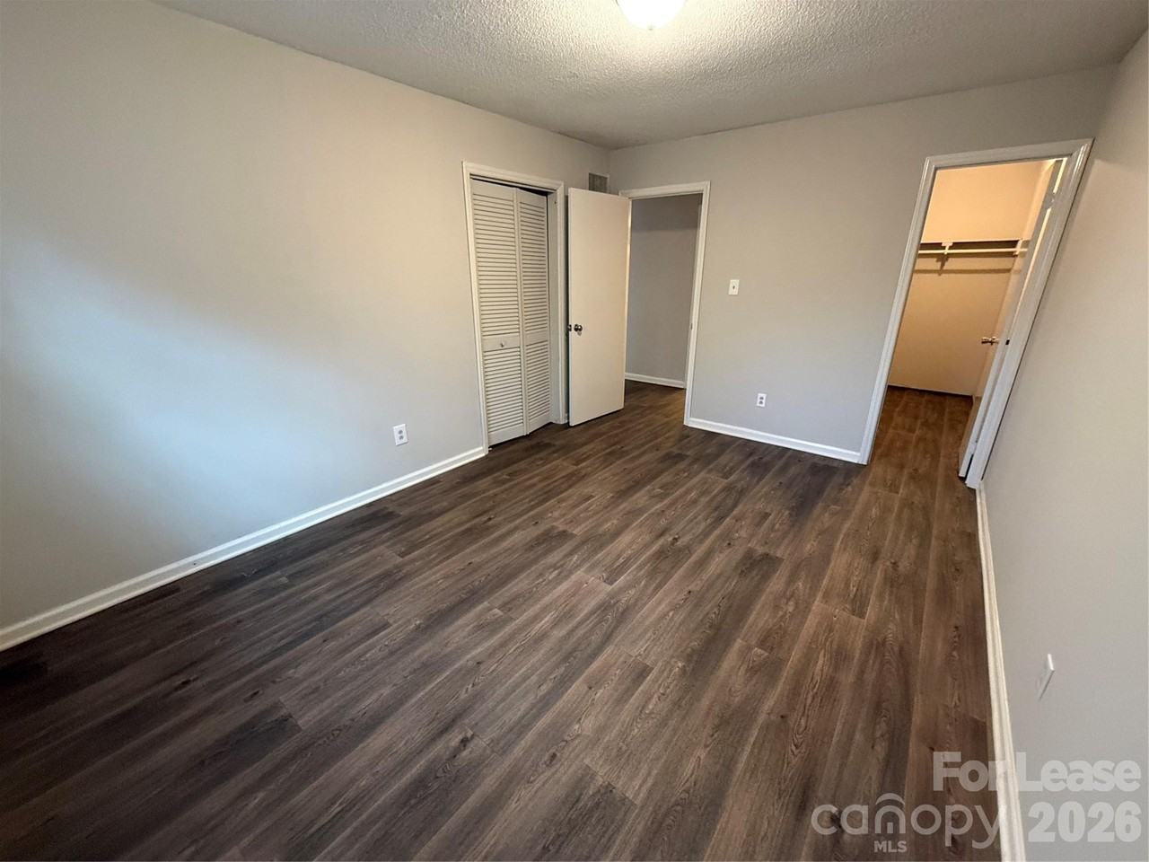 381 20th Ave Ne - Photo 6 of 8