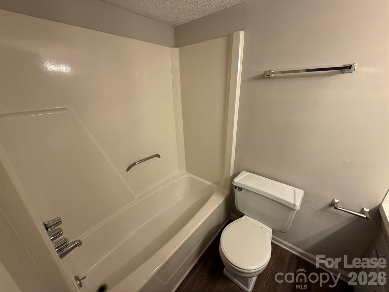 381 20th Ave Ne - Photo 7 of 8