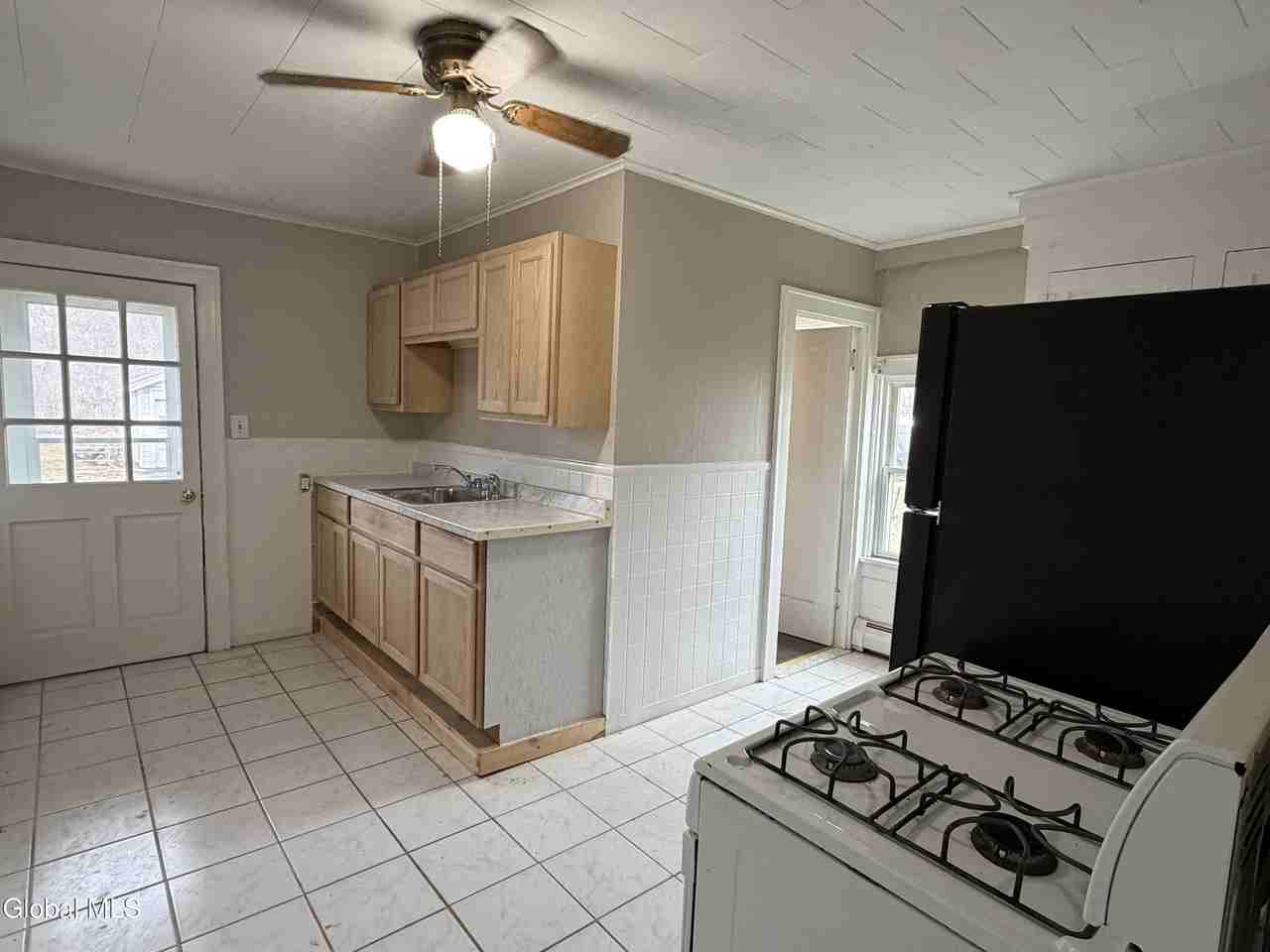 102 Main Ave 1st Fl - Photo 5 of 24