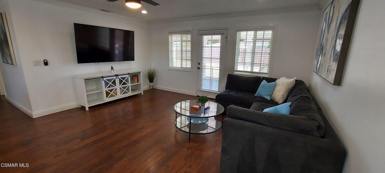 2250 Magnolia St - Photo 2 of 14