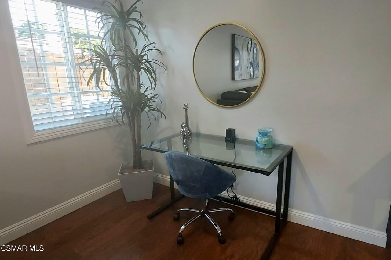 2250 Magnolia St - Photo 3 of 14