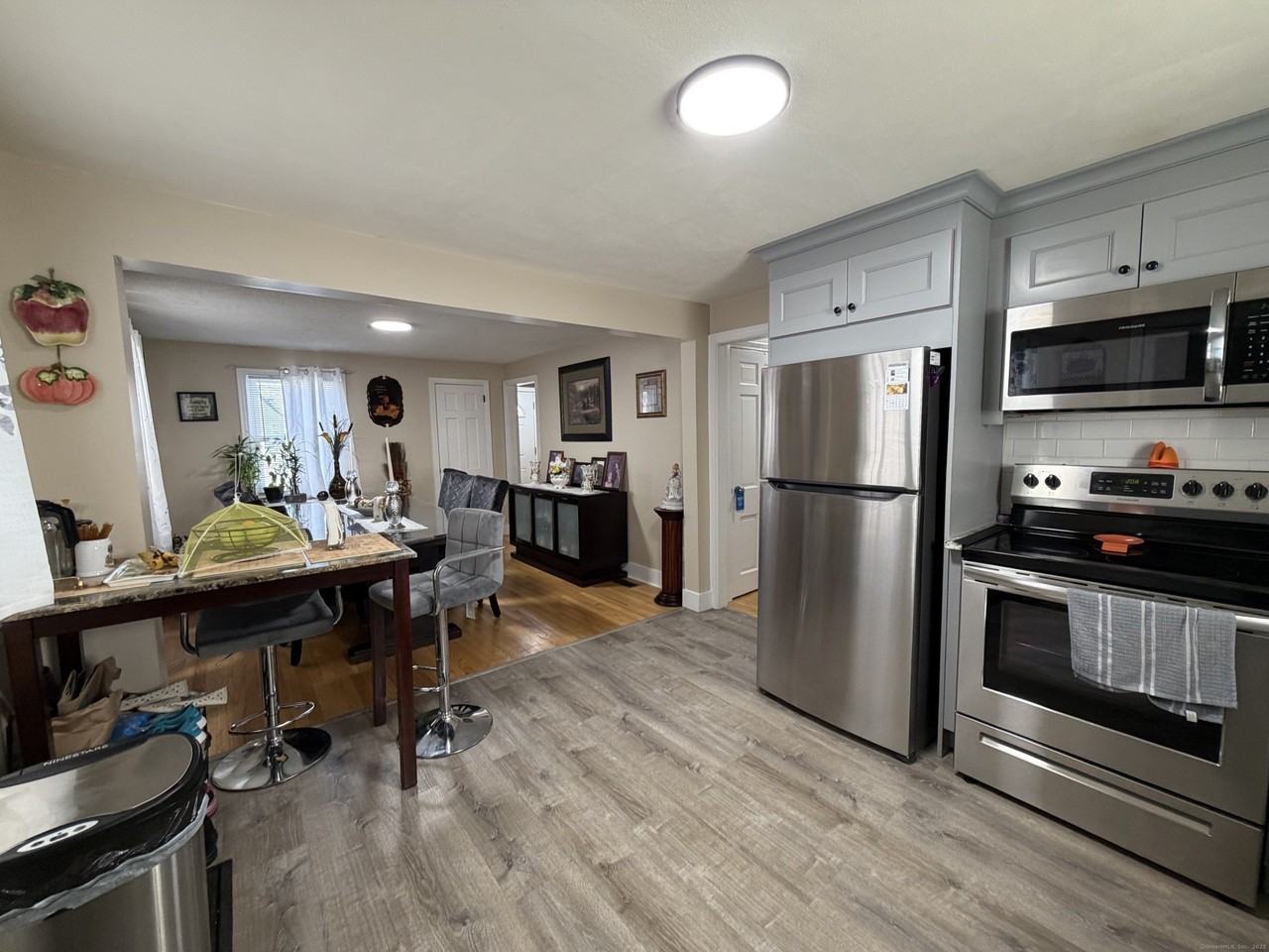 128 Harlan St - Photo 7 of 14