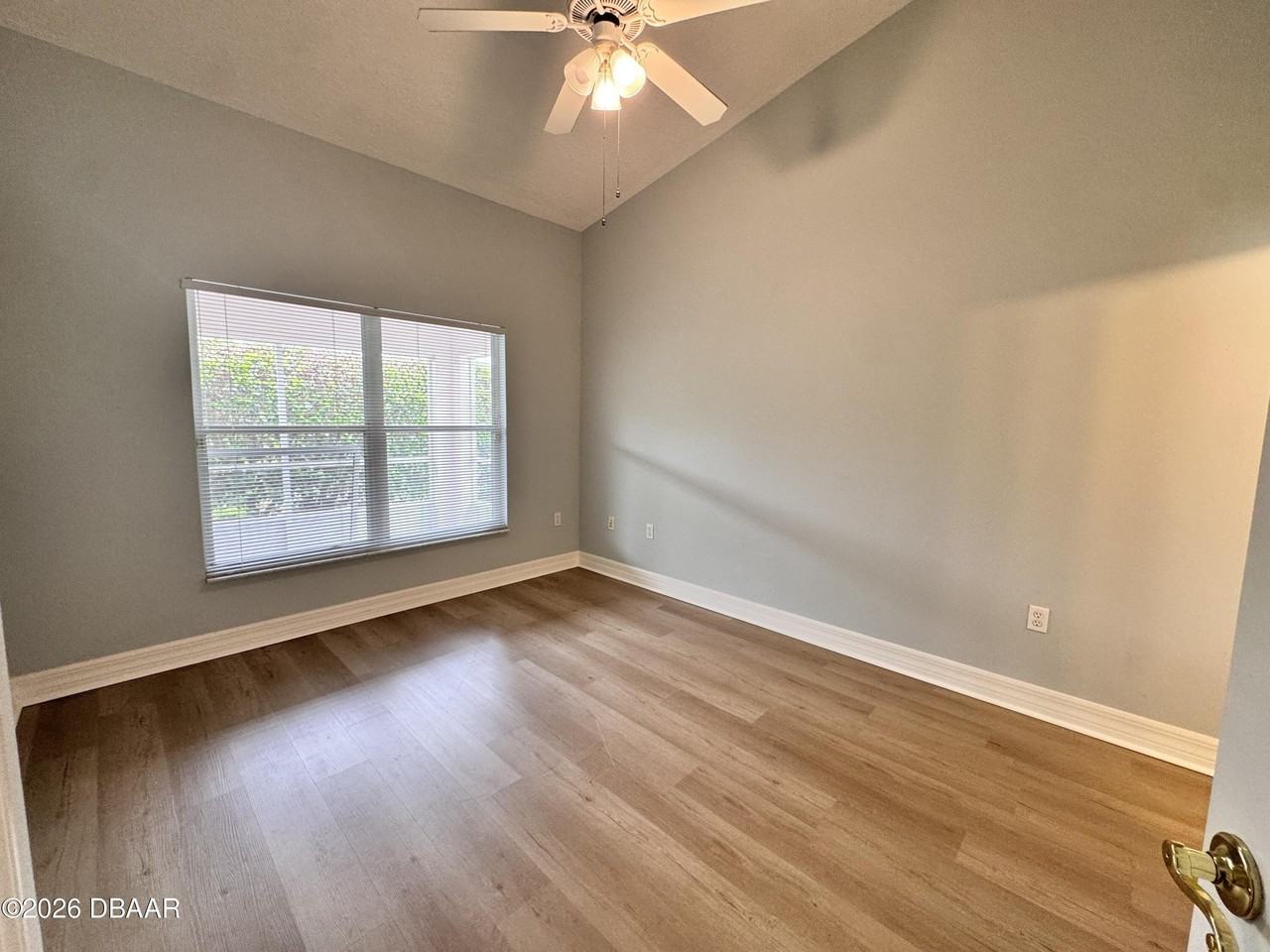 1419 Coconut Palm Cir - Photo 7 of 21