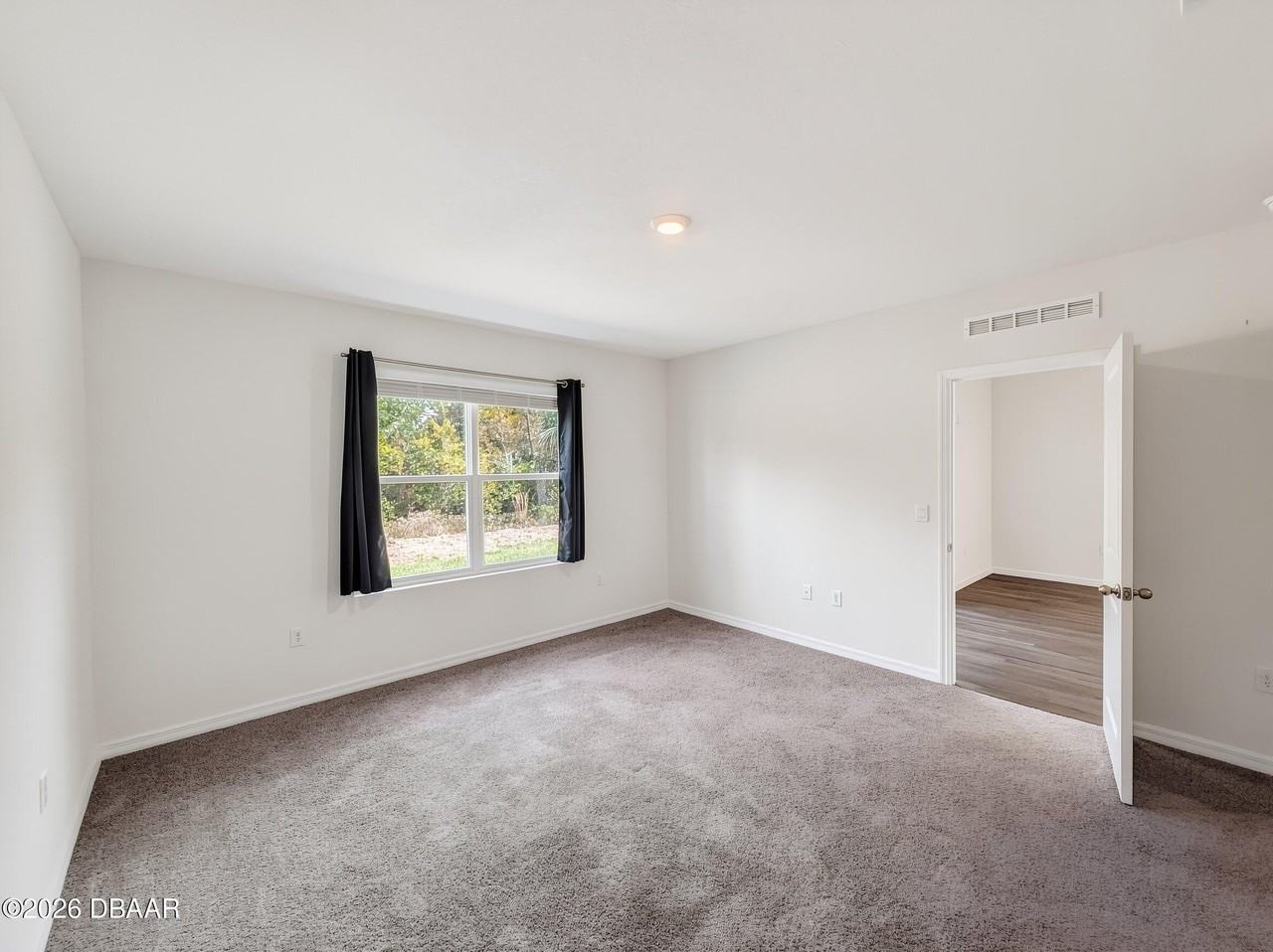 982 Commons Way - Photo 5 of 12