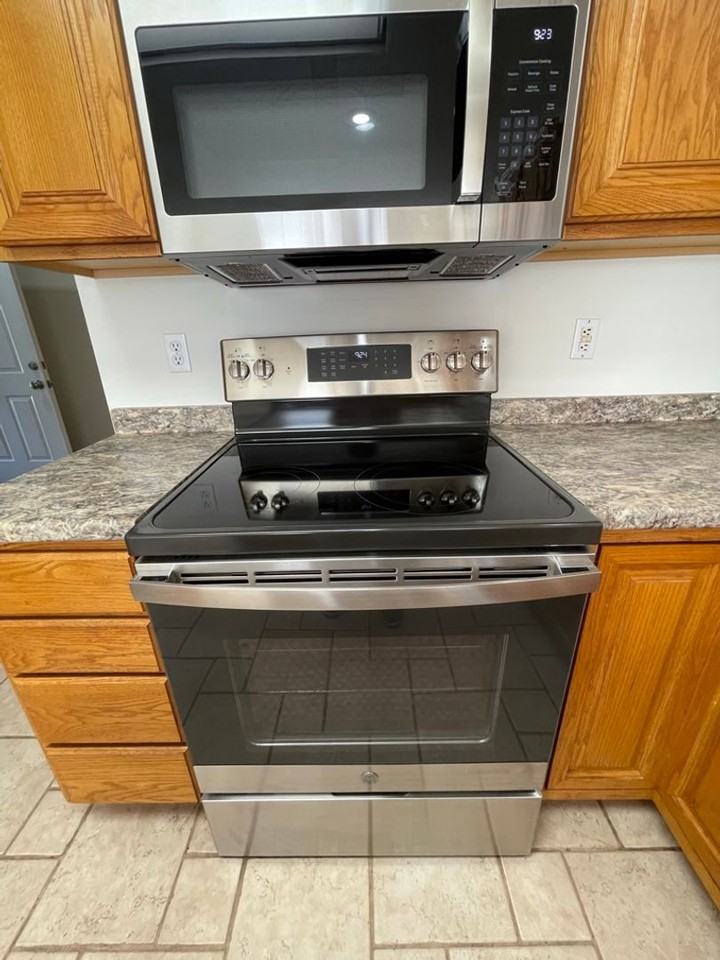 707 Ames Dr - Photo 3 of 14