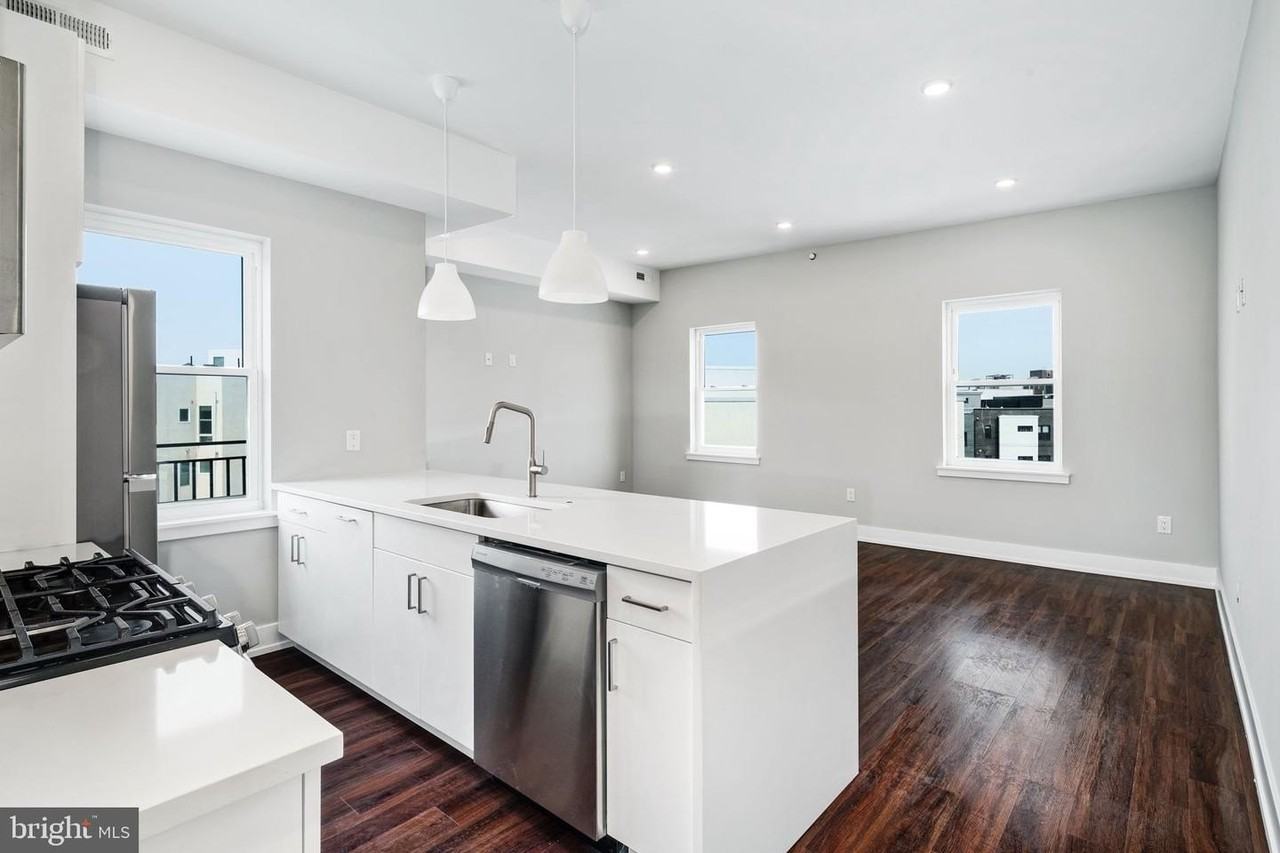 1527 Ridge Ave ## 29 - Photo 2 of 33