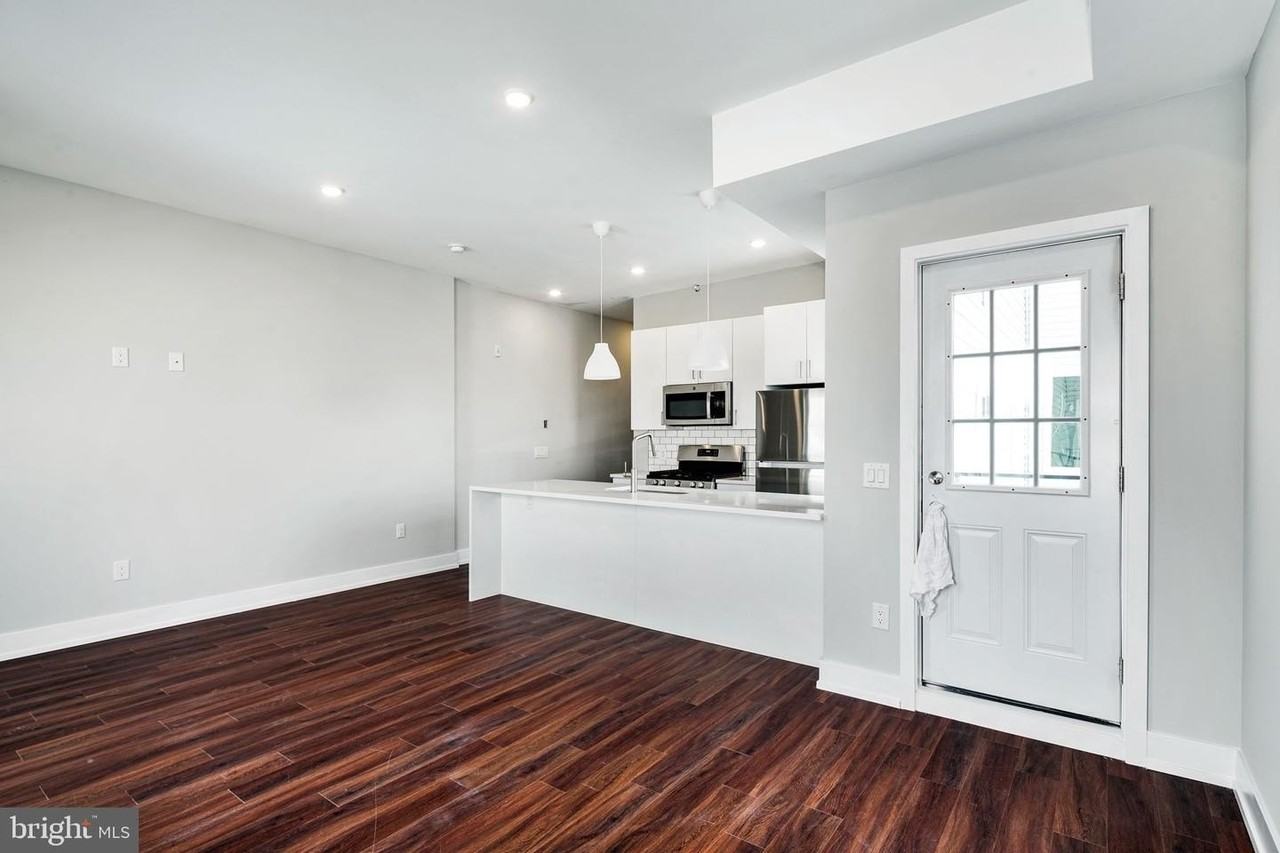 1527 Ridge Ave ## 29 - Photo 4 of 33