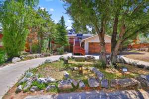 featured image of 2216 Maplewood Way