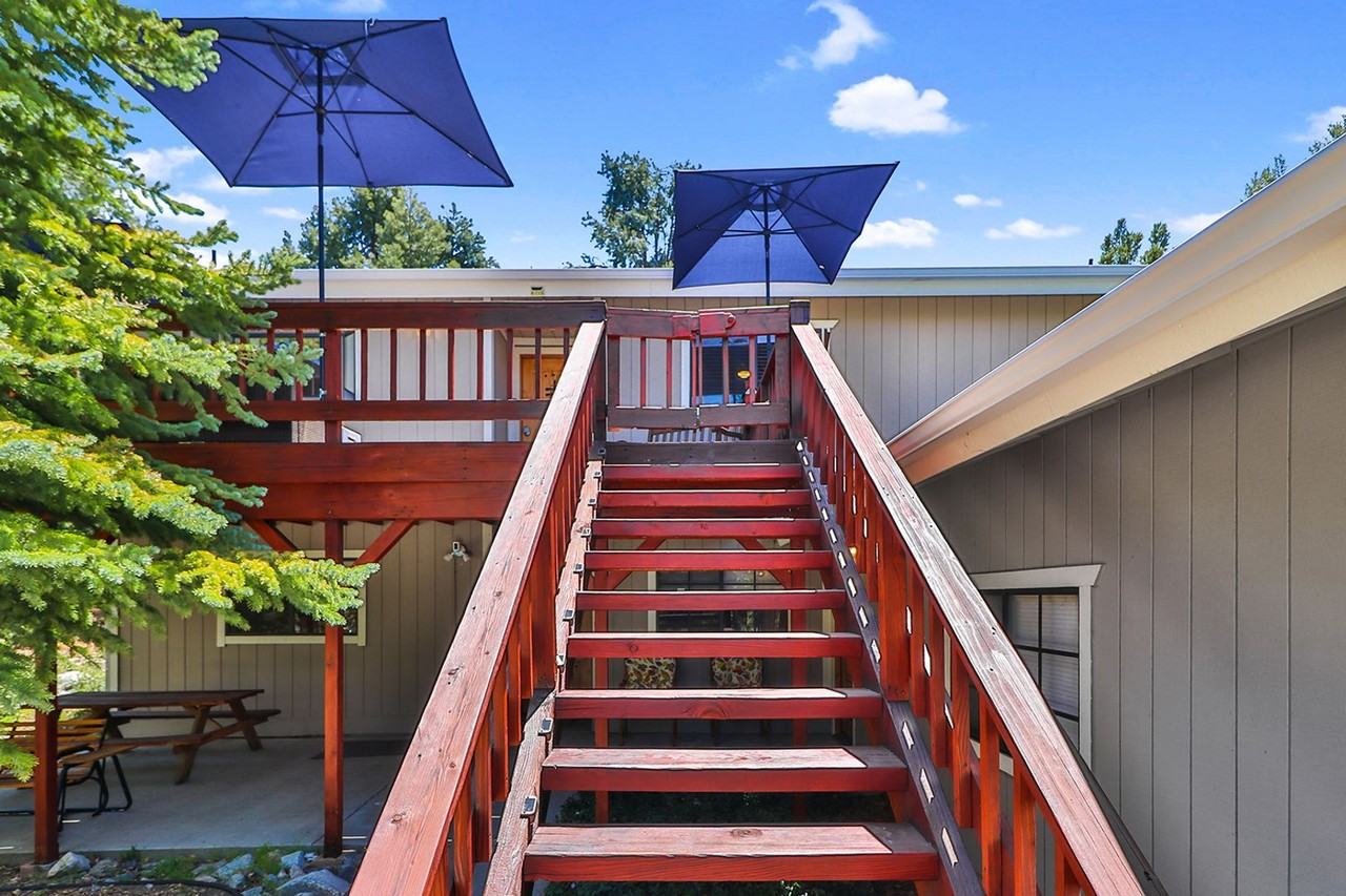 2216 Maplewood Way - Photo 2 of 26