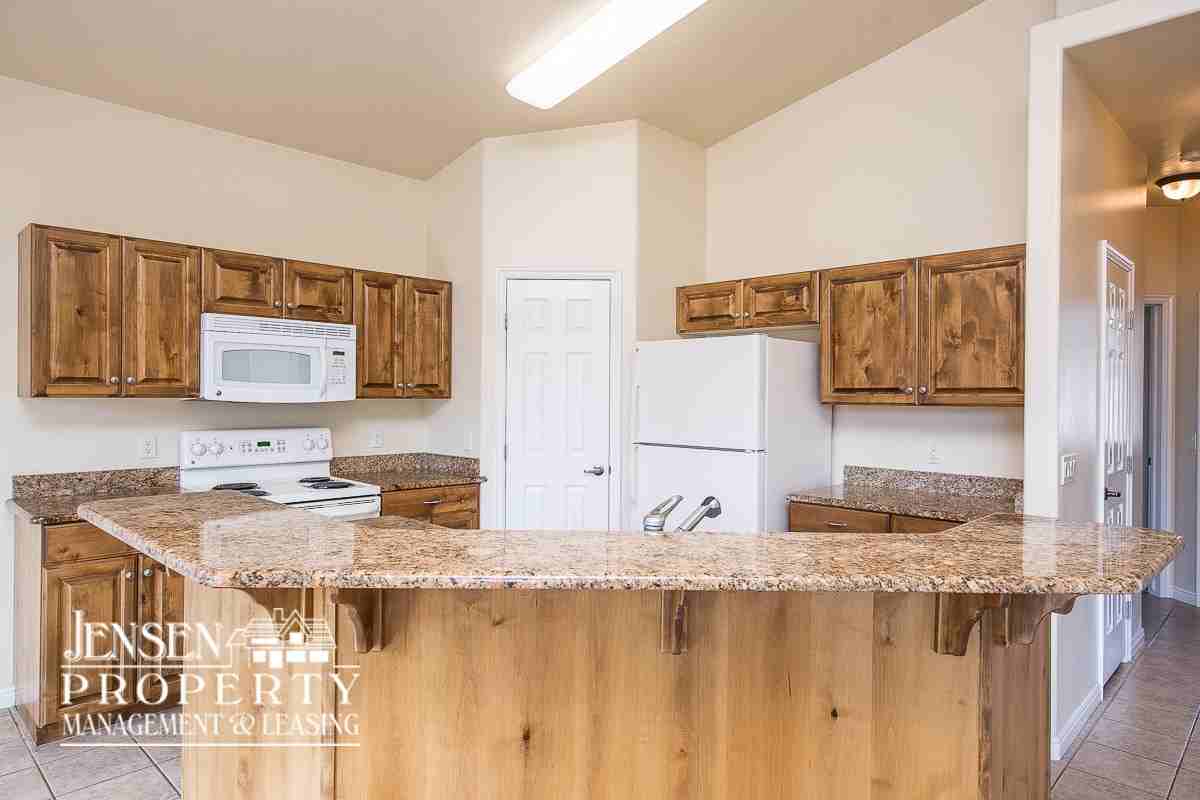 1011 N Sundown Dr - Photo 6 of 18