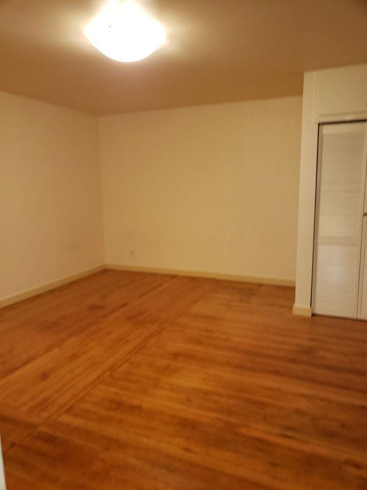 2516 Cornwall Ave #3 - Photo 6 of 11