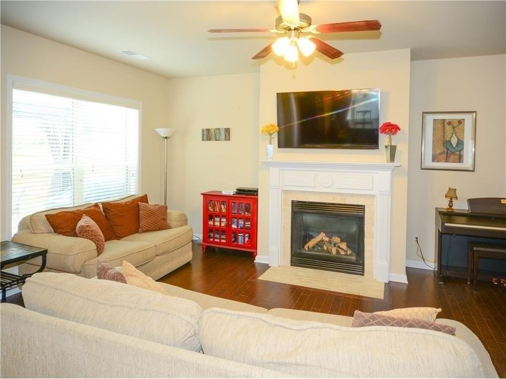 5940 Weddington Dr - Photo 2 of 20