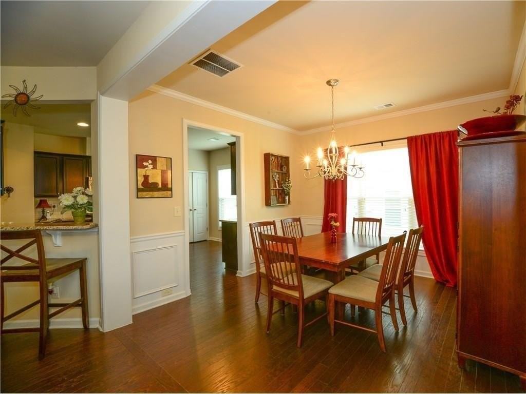 5940 Weddington Dr - Photo 6 of 20