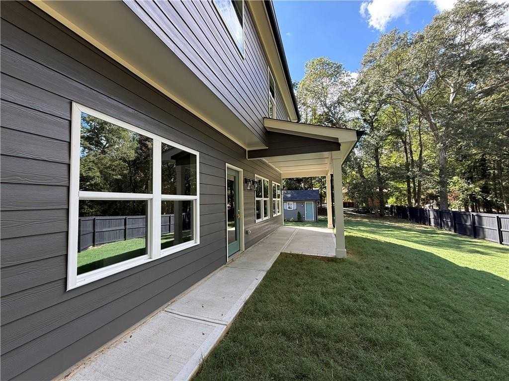 320 Pine Valley Dr - Photo 5 of 23