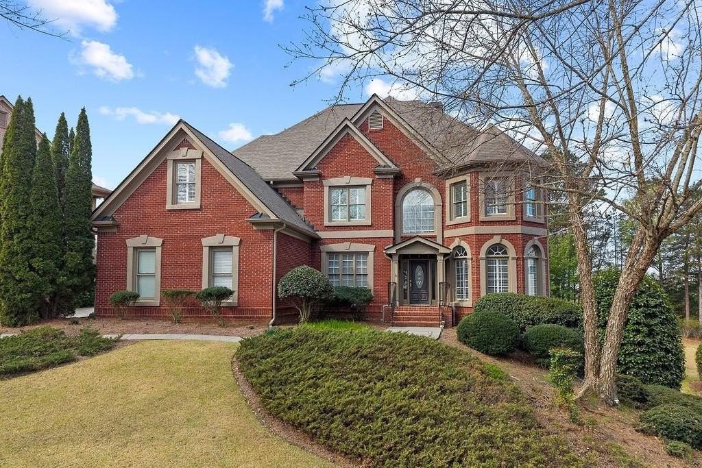 1037 Windermere Xing - Photo 2 of 50