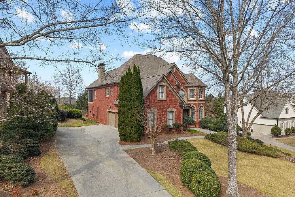 1037 Windermere Xing - Photo 3 of 50