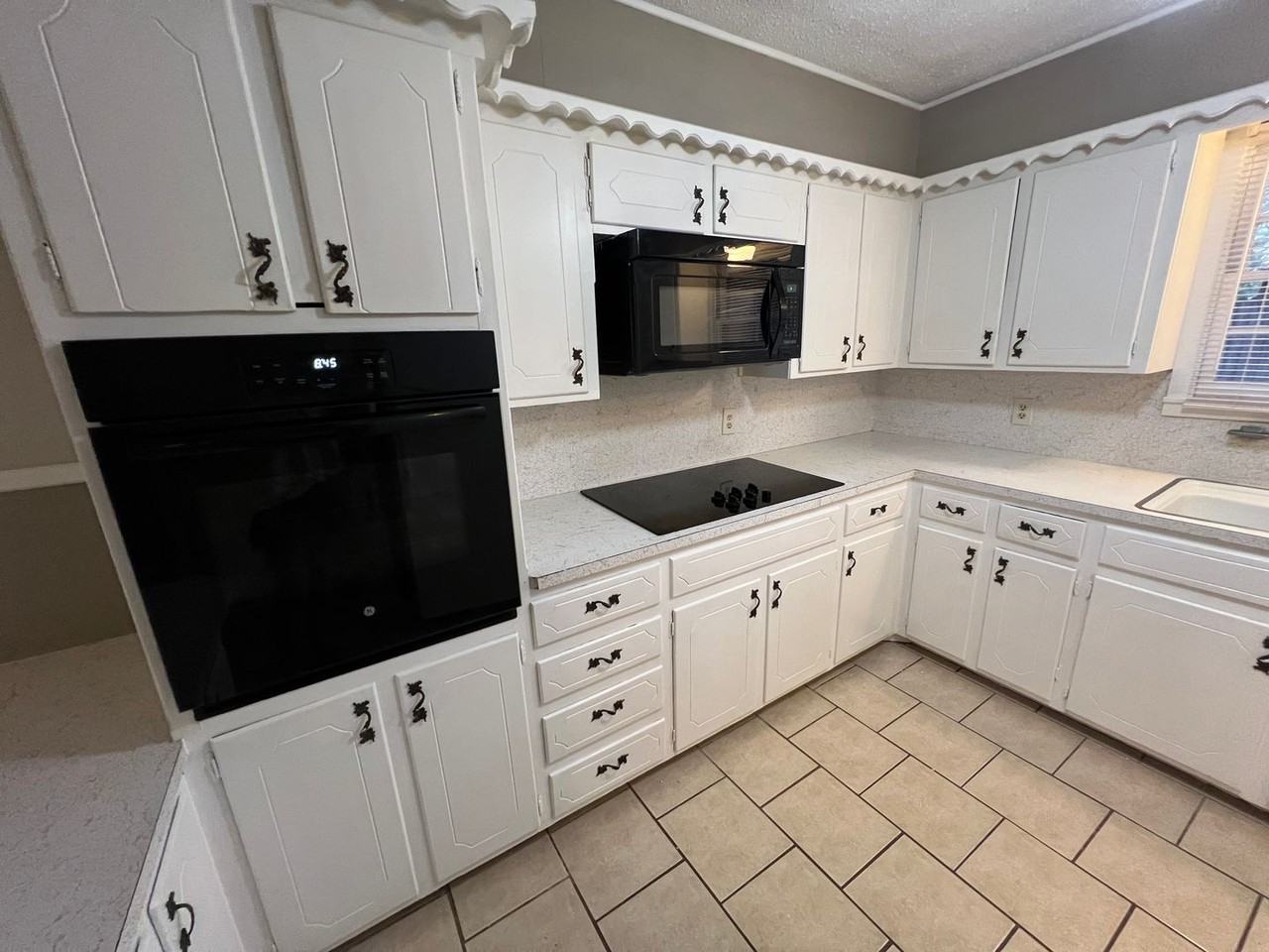 5435 6th St - Photo 7 of 28